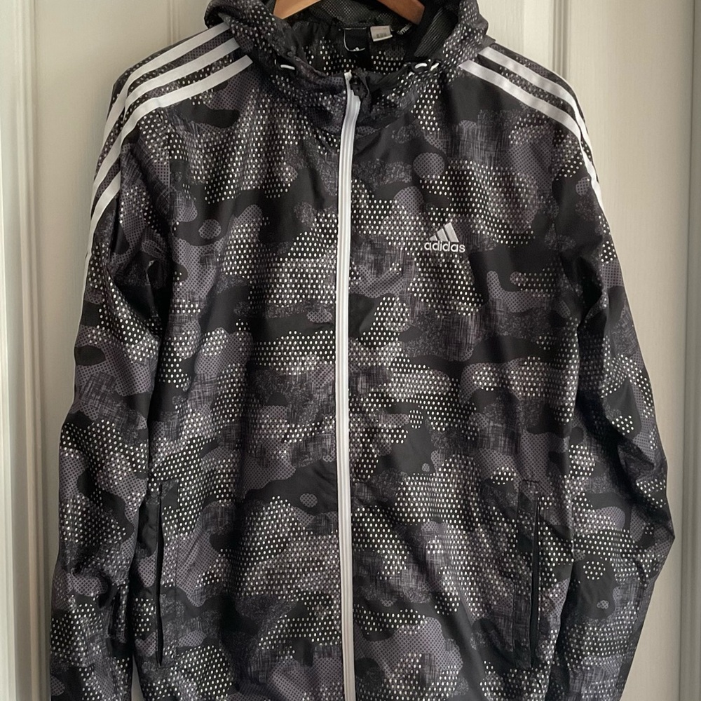 Adidas Men's Gray Camo Windbreaker/ jacket